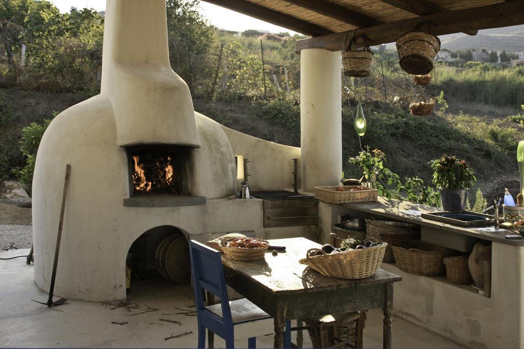 B&B Al Salvatore Di Lipari Extérieur photo
