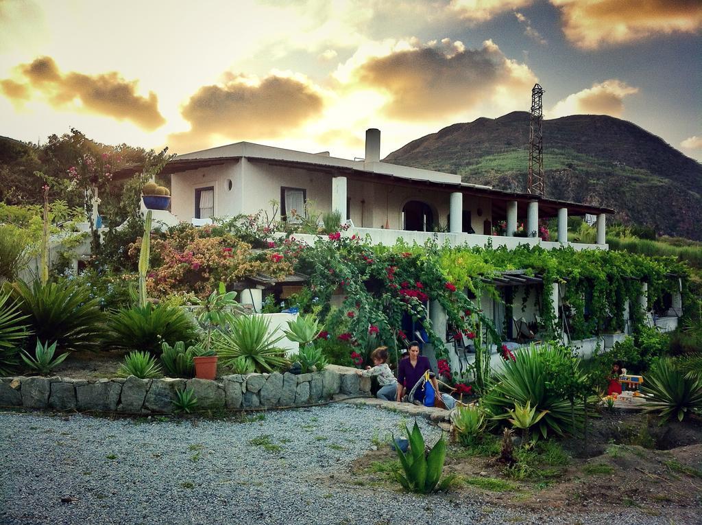 B&B Al Salvatore Di Lipari Extérieur photo